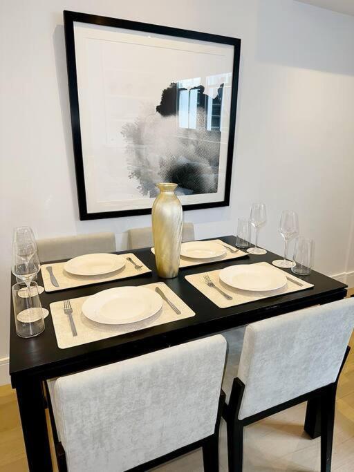 Apartamento Londwell, Luxe And Leaves, Chelsea Flat With Private Garden Londres Exterior foto